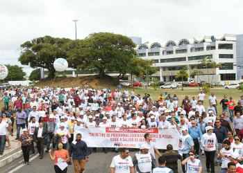 Cerca de 75% dos municípios baianos demitem para fechar contas