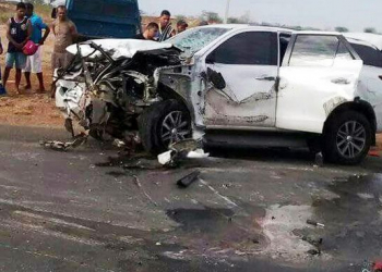 Estrada do Feijão – Colisão envolvendo dois carros mata quatro pessoas de uma mesma família