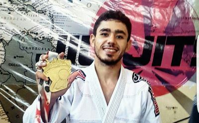 Sacrifício: lutador de Jiu-Jitsu de Nordestina rifa celular para viajar a Portugal onde participará de competição