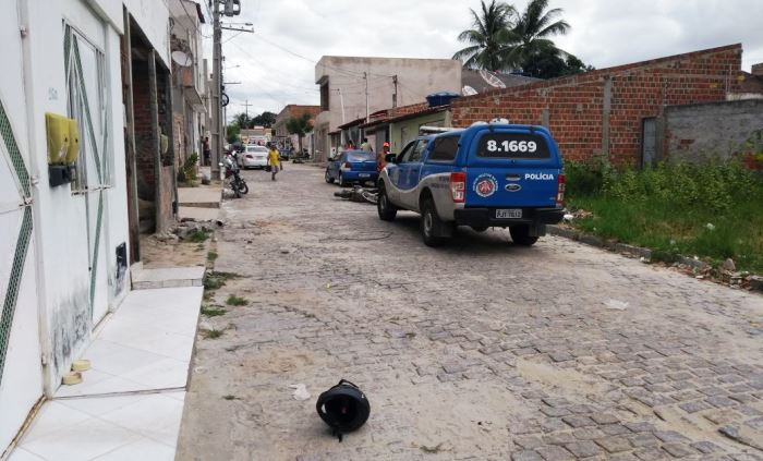 Jovem sofre tentativa de homicídio perto da Delegacia de Coité (matéria atualizada às 20h31)