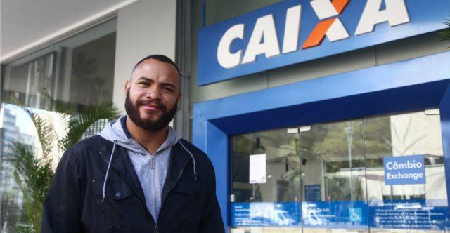 Trabalhadores têm até 28 de dezembro para fazer o saque do Abono Salarial de 2015
