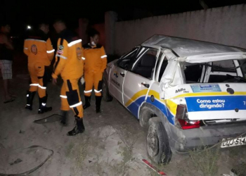 Veículo da Prefeitura de Coité capota na BA 409 e deixa cinco feridos (matéria atualizada às 10h36)