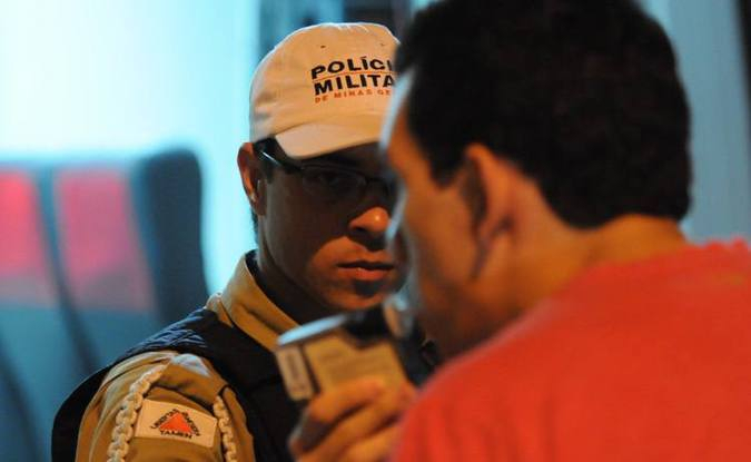 Sancionada lei que aumenta pena para motorista que dirigir sob efeito de álcool