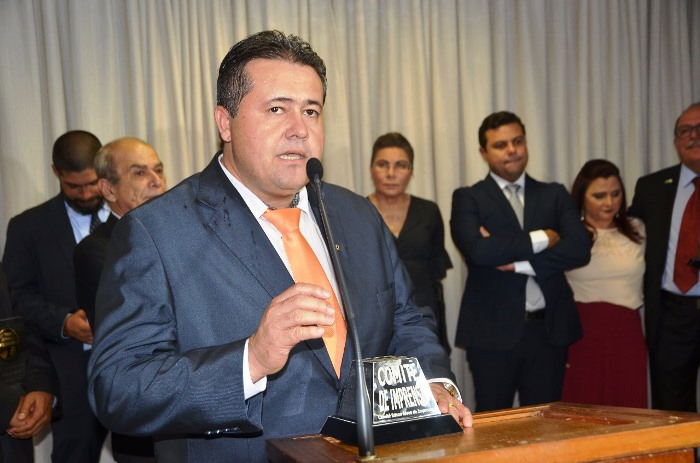 Oito deputados estaduais baianos recebem Troféu Imprensa melhores de 2017