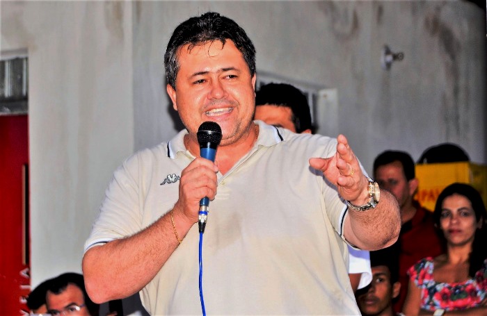Retirolândia I – Prefeito Vonte autoriza inicio da construção do sistema de abastecimento d’água da comunidade de Baixa do Couro