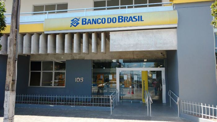 Valente: vereador Lomanto Queiroz vai à Justiça e entra com Ação Civil Pública, para tentar reabrir a agência do Banco do Brasil