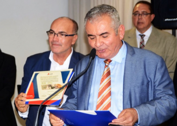 Oito deputados estaduais baianos recebem Troféu Imprensa melhores de 2017