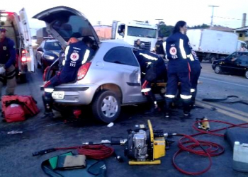Família da cidade de Pé de Serra se envolve em acidente em Feira de Santana; uma pessoa morreu