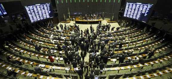 Orçamento de 2018 é aprovado com previsão de gastos de R$ 3,57 trilhões