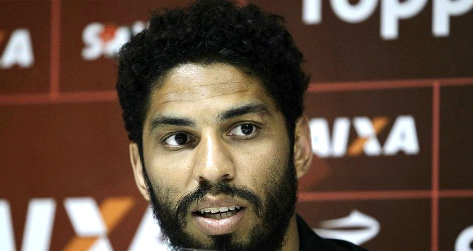 Vitória: ‘Insucesso ultrapassa a barreira das quatro linhas’, diz Wallace