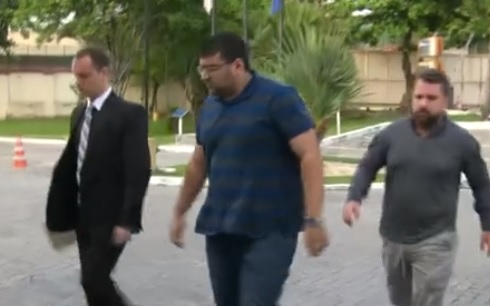 Assessor do Fluminense e mais 2 são presos em ação contra fraude em ingressos