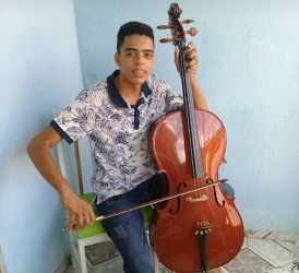 Jovem morre ao sofrer queda de moto com seu pai no município de Mirangaba
