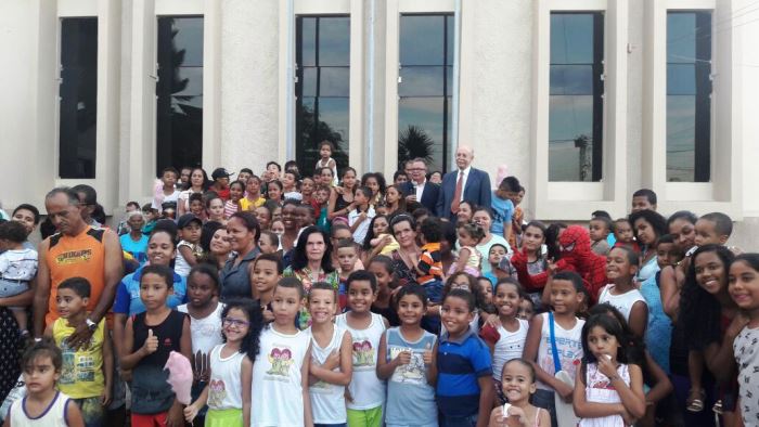 Por iniciativa do desembargador Salomão Resedá e o juiz Gerivaldo Neiva é realizado o I Natal do Fórum de Coité