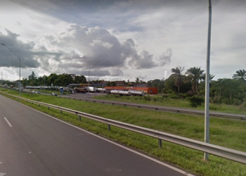 Veículo da Prefeitura de Santaluz carregado de remédio é tomado de assalto na BR 324