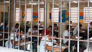 Mais de 63 mil presos farão exame para completar ensinos fundamental e médio