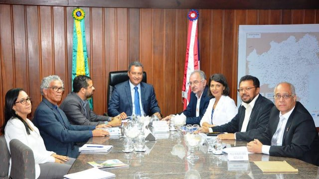 Governador garante concurso para Uefs em 2018