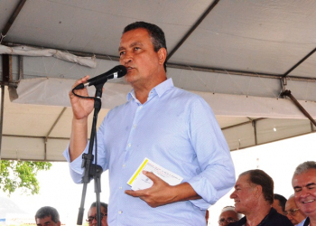 Governador Rui Costa assina ordem de serviço para construção da 1ª etapa do projeto Mandacaru em Tucano