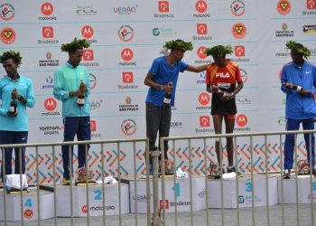 Atletas etíopes e quenianos vencem a São Silvestre 2017