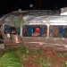 Van capota e 10 pessoas ficam feridas na BR-135, em Barreiras