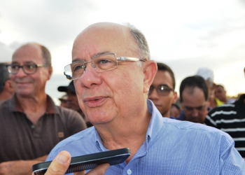 Valente – José Ronaldo admite que poderá ser candidato ao Senado e Tom Araújo recebe titulo de cidadão durante inauguração de obra