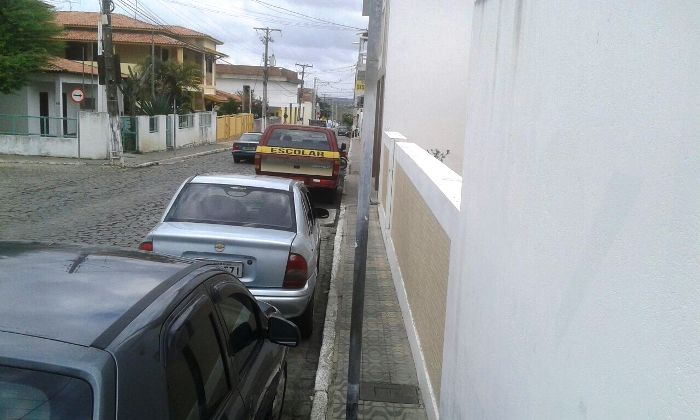 Empresário é assaltado por dois indivíduos quando levava  mochilha com dinheiro