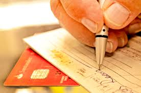 Febraban estuda ações para reduzir juros do cheque especial