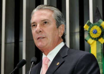 Collor anuncia que é pré-candidato à Presidência da República pelo PTC