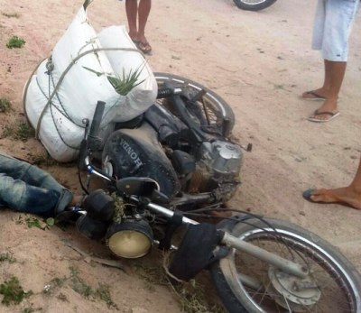 Homem é encontrado morto a tiros ao lado de motocicleta na zona rural de Araci