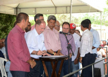 Caém – Governo autoriza elaboração de projeto para asfaltar estrada. Prefeito disse que beneficio teve interferência de Alex da Piatã