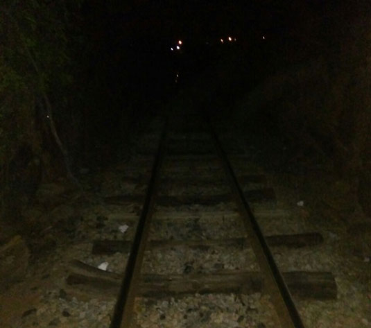 Idoso é encontrado morto ao lado da linha férrea em Queimadas