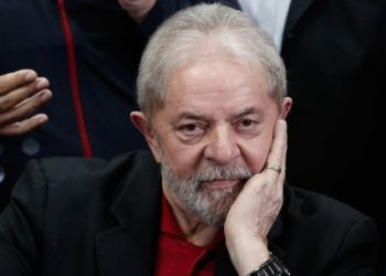 Por 3 a 0, desembargadores do TRF4 mantêm condenação de Lula no caso triplex