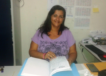 Coité – Diretora do Colégio Antônio Bahia explica situação da fila noturna de pais para garantir vaga dos filhos