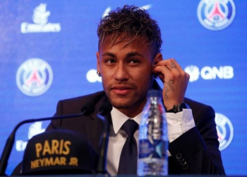Neymar ultrapassa Messi e se torna jogador mais valioso do mundo