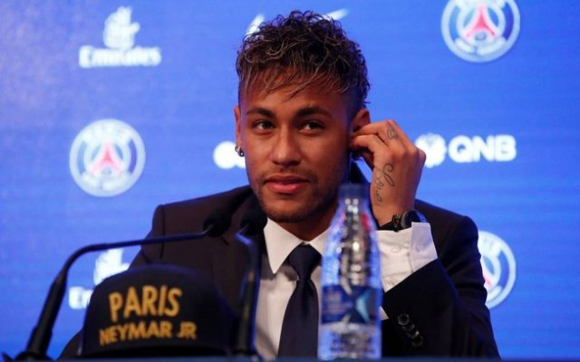 Neymar ultrapassa Messi e se torna jogador mais valioso do mundo