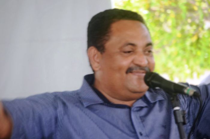 Abaré – Governador entrega pavimentação de avenida e assina ordem de serviço para restauração de 369,30 Km de rodovias