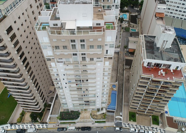 Moro ordena leilão público de triplex atribuído a Lula