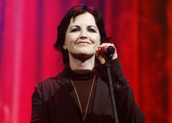 Londres: morre aos 46 anos Dolores O’Riordan vocalista da Banda The Cramberries – Veja um dos grandes sucessos