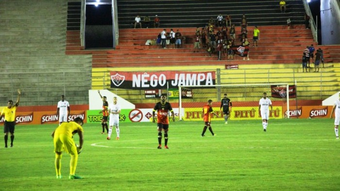 Copa do Nordeste: Vitória vence o Globo na estréia com gols de Uilian Correia e Tréllez