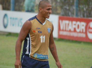 Ex-dupla Ba-Vi, volante Uelliton é o novo reforço do Jacuipense