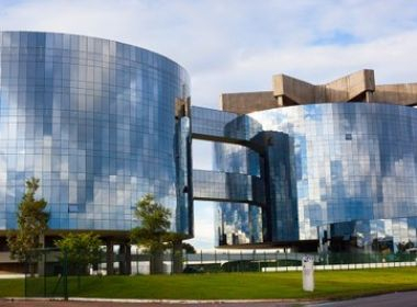 PGR analisa possível participação de Temer e ministros em crimes cometidos na Caixa