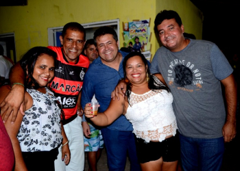 São Domingos – União do grupo de “Flori” e do vereador Marcão reforça apoio ao deputado Alex da Piatã no município