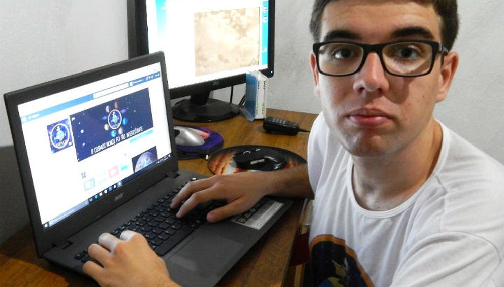 Celebridade -Jovem coiteense que ‘flagrou’ clarão alcança milhões de seguidores ao falar de espaço