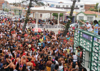 Bloco “As Pimentinhas” leva o Carnaval às ruas de Coité