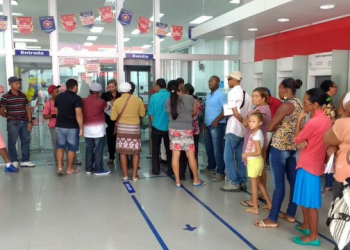 Bancos reabrem na Quarta-Feira de Cinzas ao meio-dia