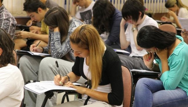 Concurso para professores e coordenadores pedagógicos registrou 103,5 mil inscritos