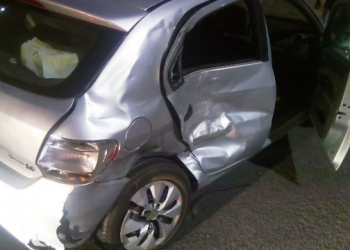 Mulher morre em acidente de carro na Avenida Maria Quitéria; um homem ficou ferido