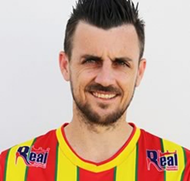 Jogador da Juazeirense sofre mau súbito e morre no hospital