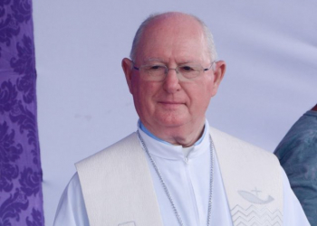 Milhares de fiéis pedem paz durante Caminhada do Perdão em Feira de Santana