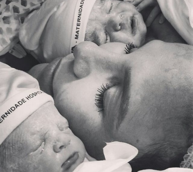 Veja a primeira foto das gêmeas da cantora Ivete Sangalo