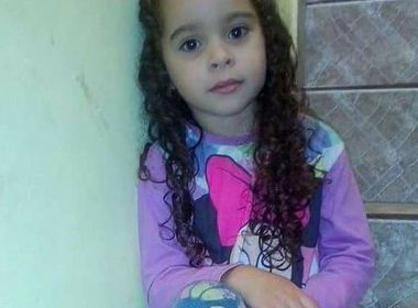 Menina de 7 anos morre após inalar desodorante em desafio da internet